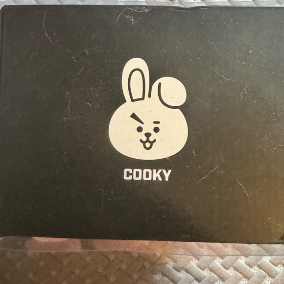 Collectors BT21 cooky plushie. Never been opened. - Picture 2 of 2